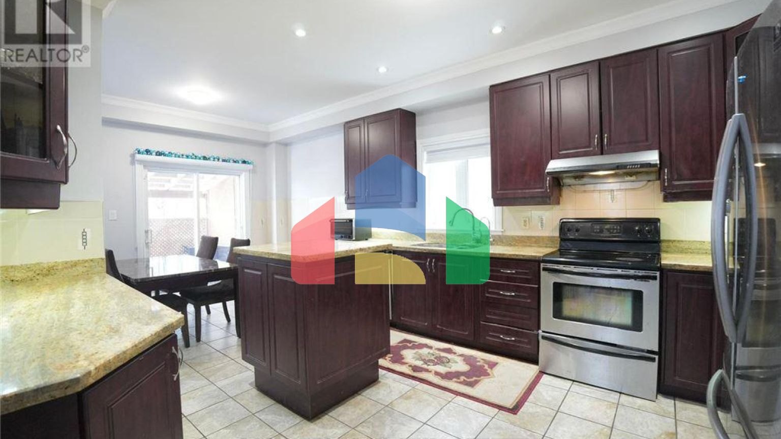 Residential - Single Family Home - Toronto, Canada - Canada