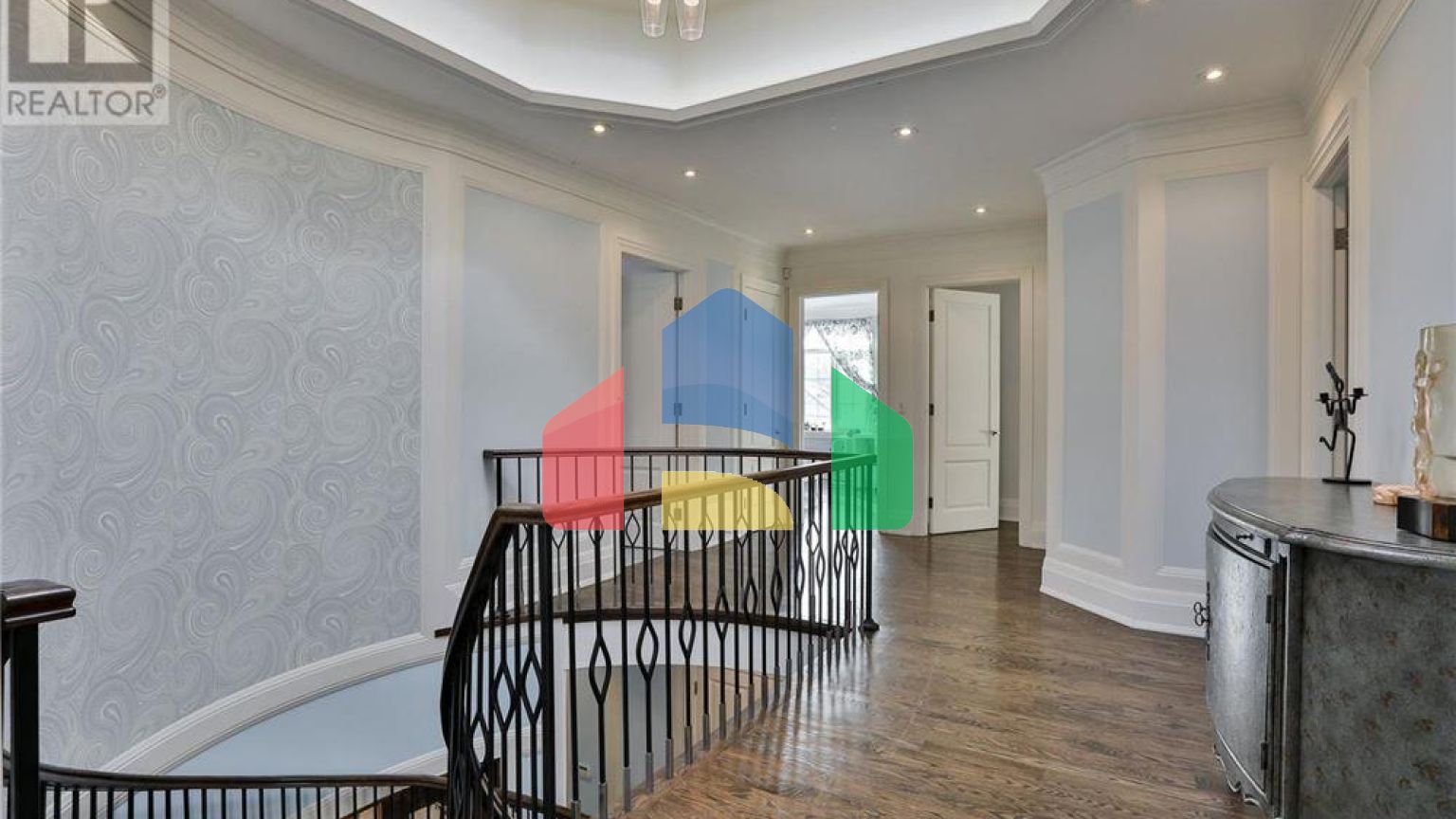 Residential - Single Family Home - Toronto, Canada - Canada