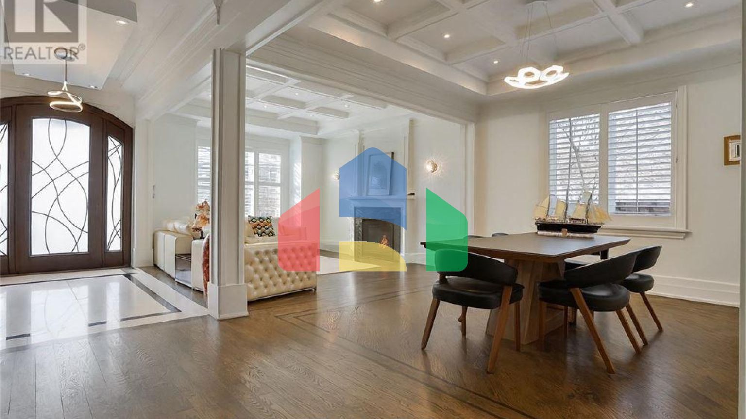 Residential - Single Family Home - Toronto, Canada - Canada