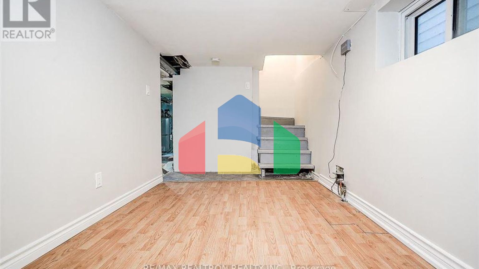 Residential - Single Family Home - Toronto, Canada - Canada