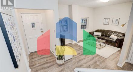 Residential - Single Family Home - Toronto, Canada - Canada