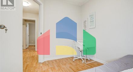 Residential - Single Family Home - Toronto, Canada - Canada