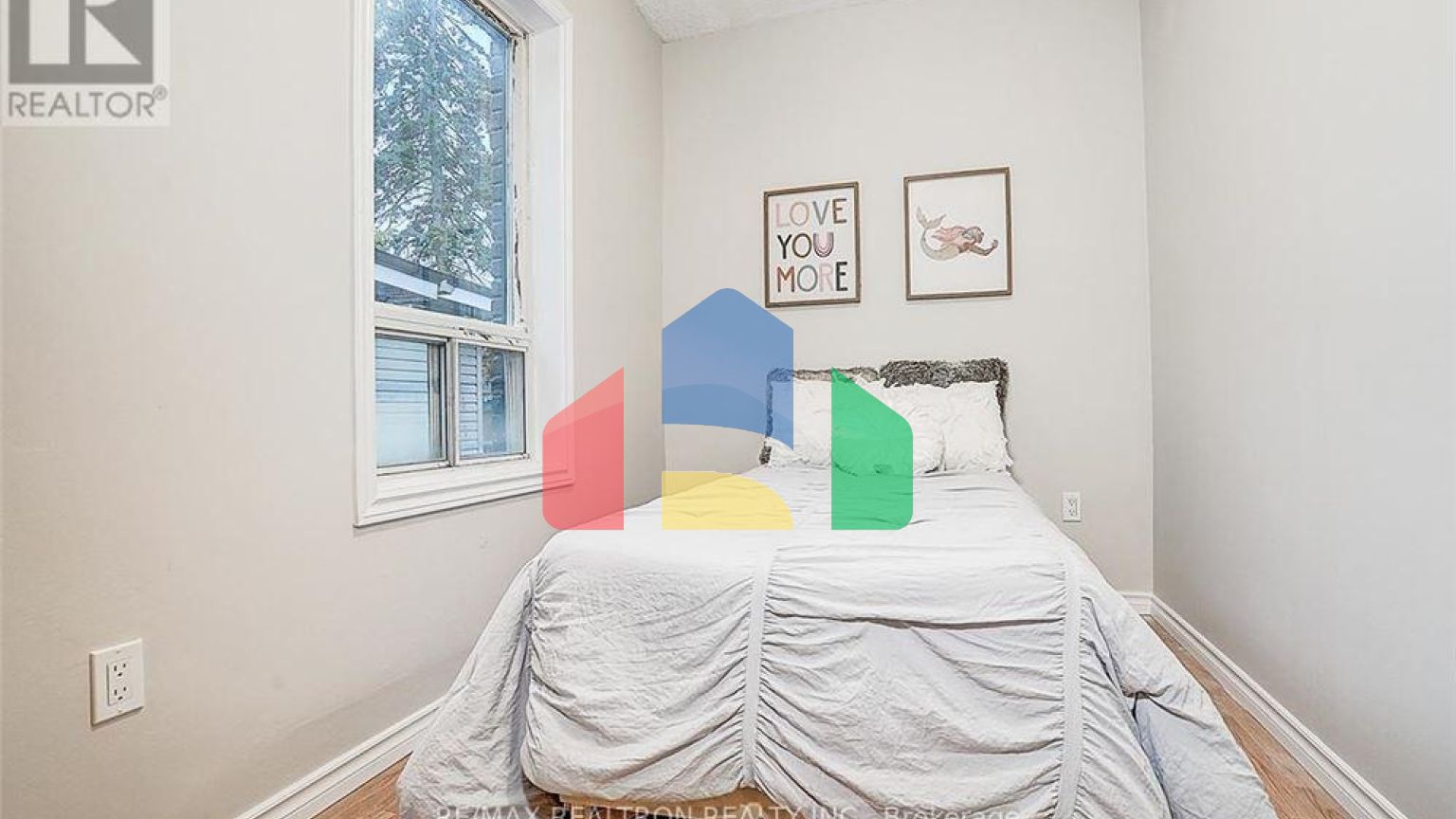 Residential - Single Family Home - Toronto, Canada - Canada