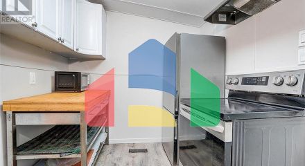 Residential - Single Family Home - Toronto, Canada - Canada