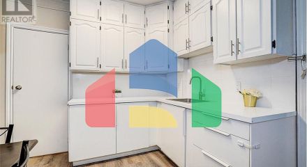 Residential - Single Family Home - Toronto, Canada - Canada