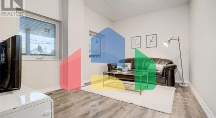 Residential - Single Family Home - Toronto, Canada - Canada