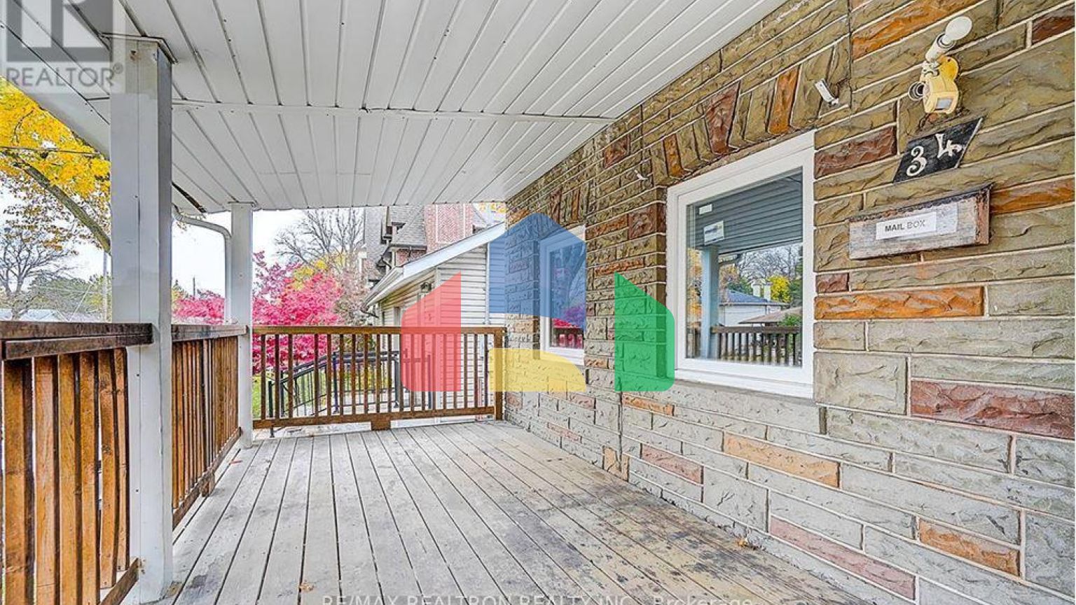 Residential - Single Family Home - Toronto, Canada - Canada