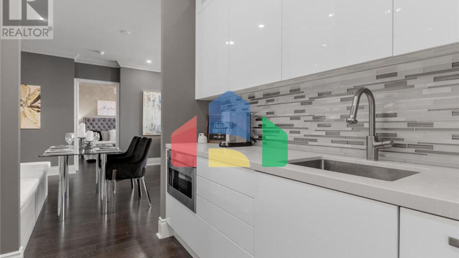 Residential - Single Family Home - Toronto, Canada - Canada