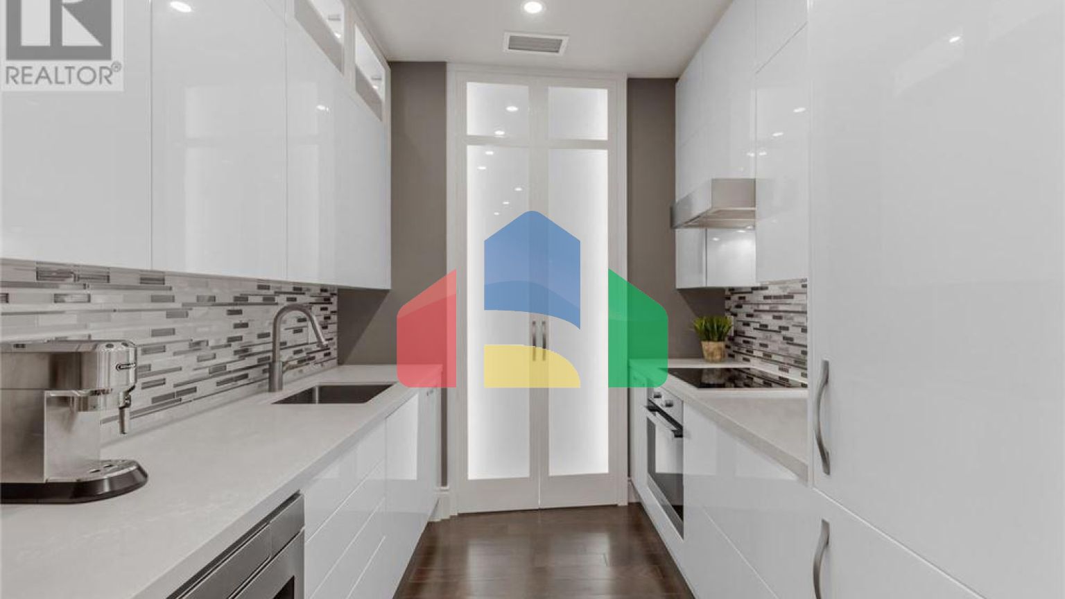 Residential - Single Family Home - Toronto, Canada - Canada