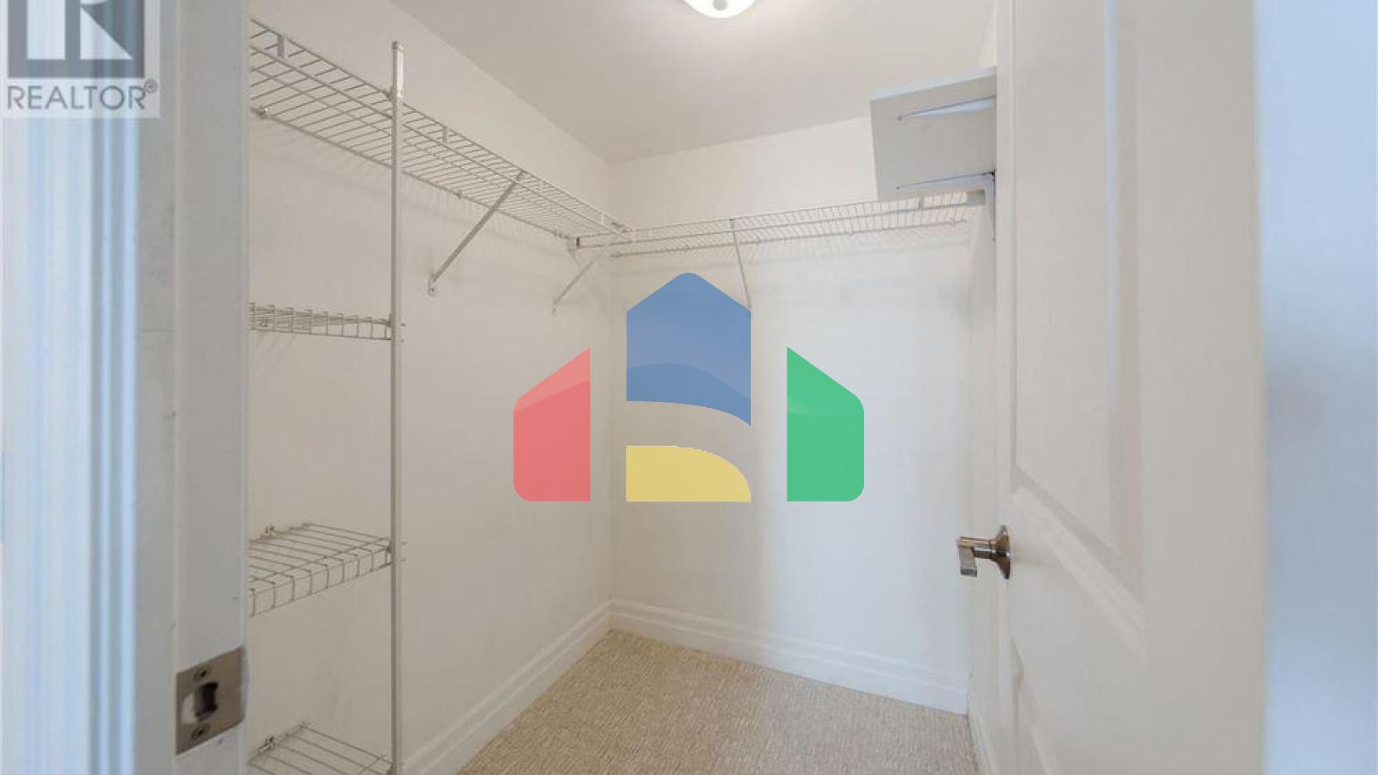 Residential - Condo/Apartment - Toronto, Canada - Canada