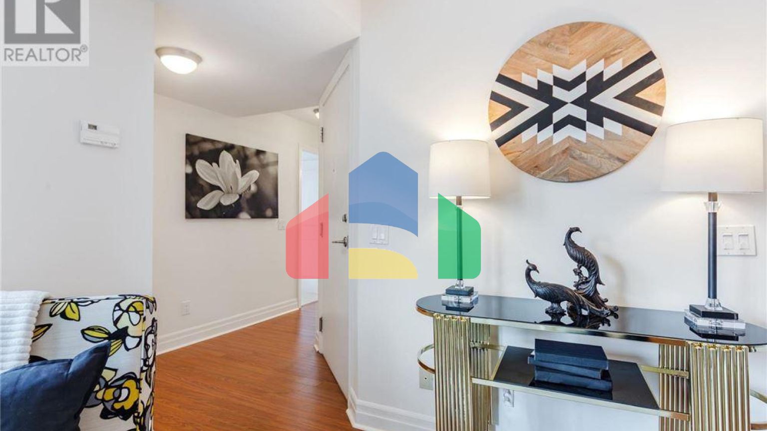 Residential - Condo/Apartment - Toronto, Canada - Canada