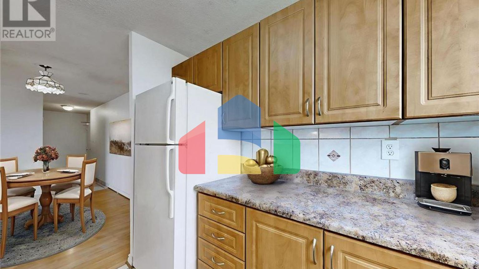 Residential - Condo/Apartment - Toronto, Canada - Canada