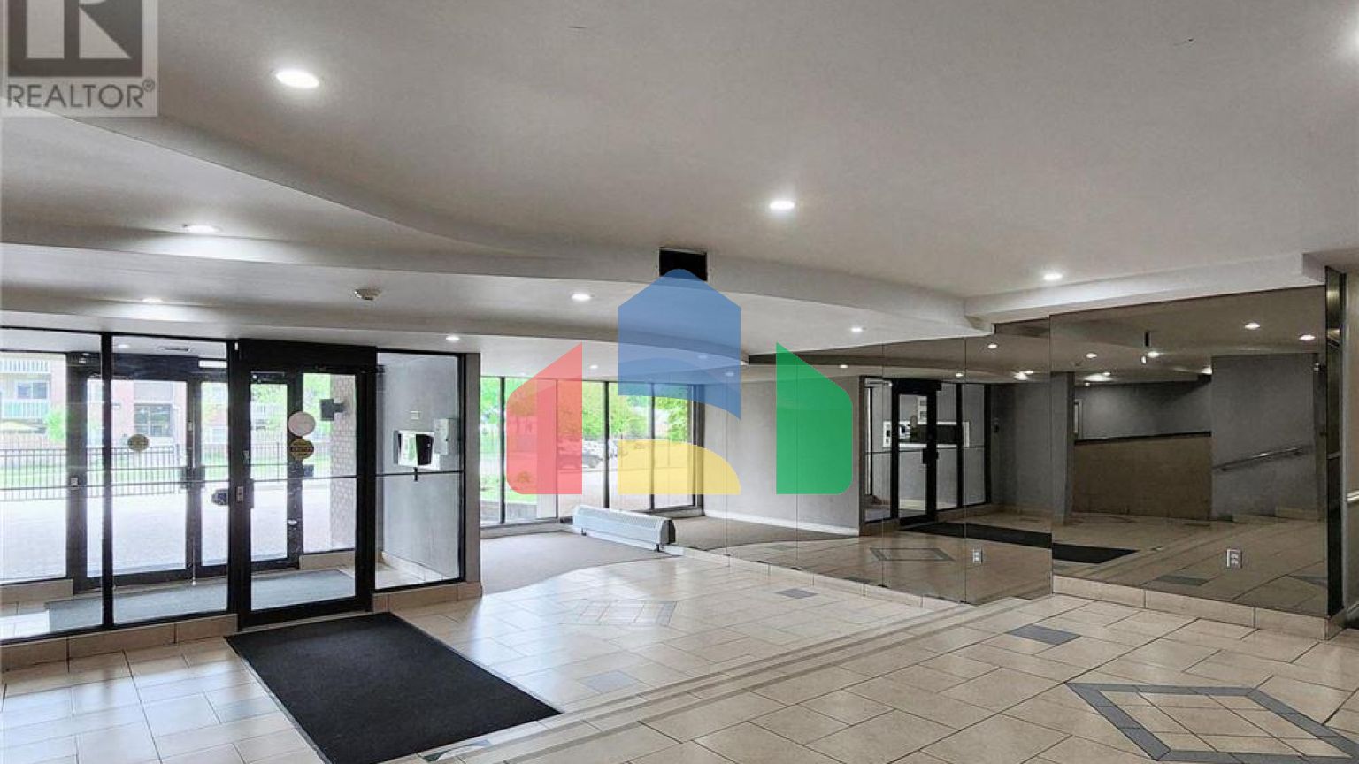 Residential - Condo/Apartment - Toronto, Canada - Canada