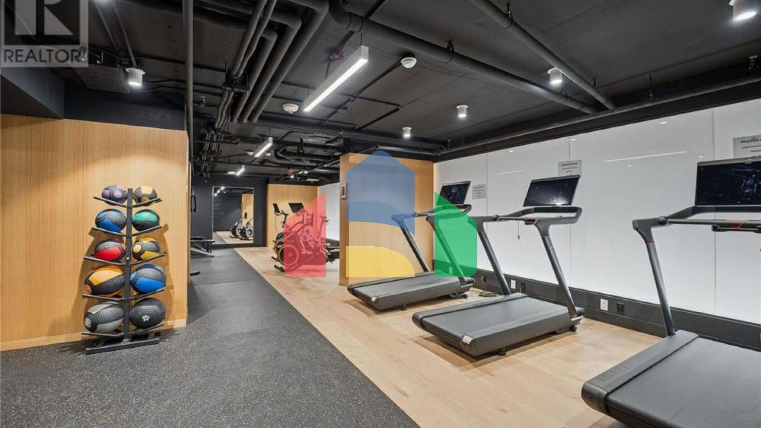 Residential - Condo/Apartment - Toronto, Canada - Canada