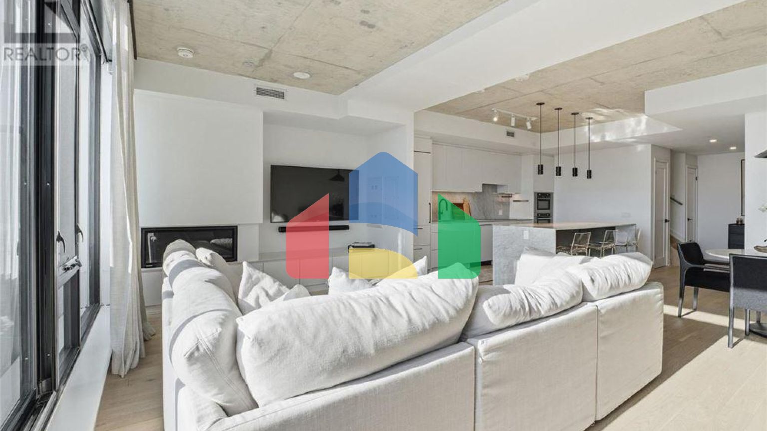 Residential - Condo/Apartment - Toronto, Canada - Canada