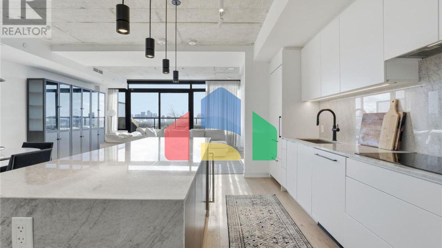 Residential - Condo/Apartment - Toronto, Canada - Canada