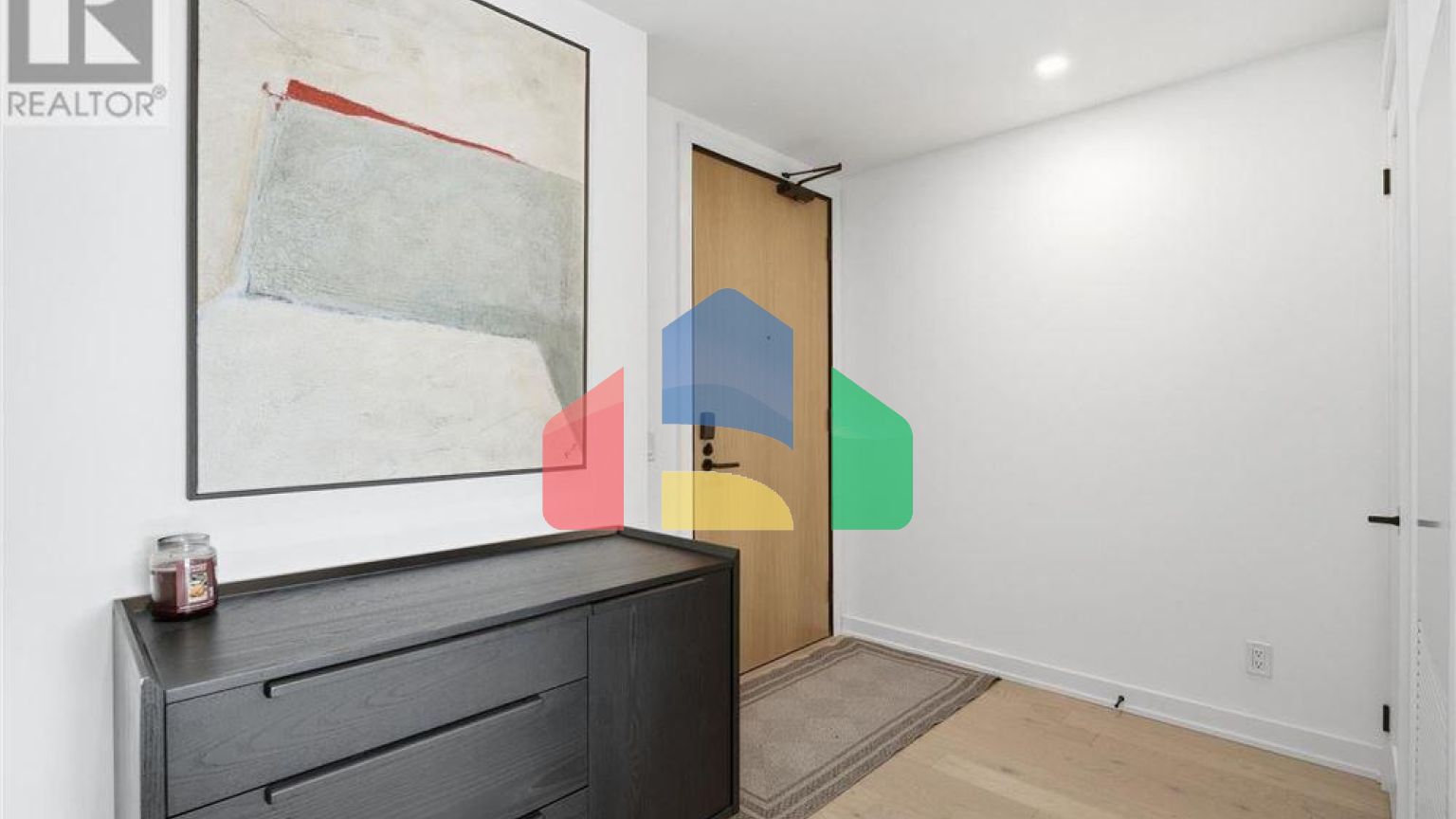 Residential - Condo/Apartment - Toronto, Canada - Canada