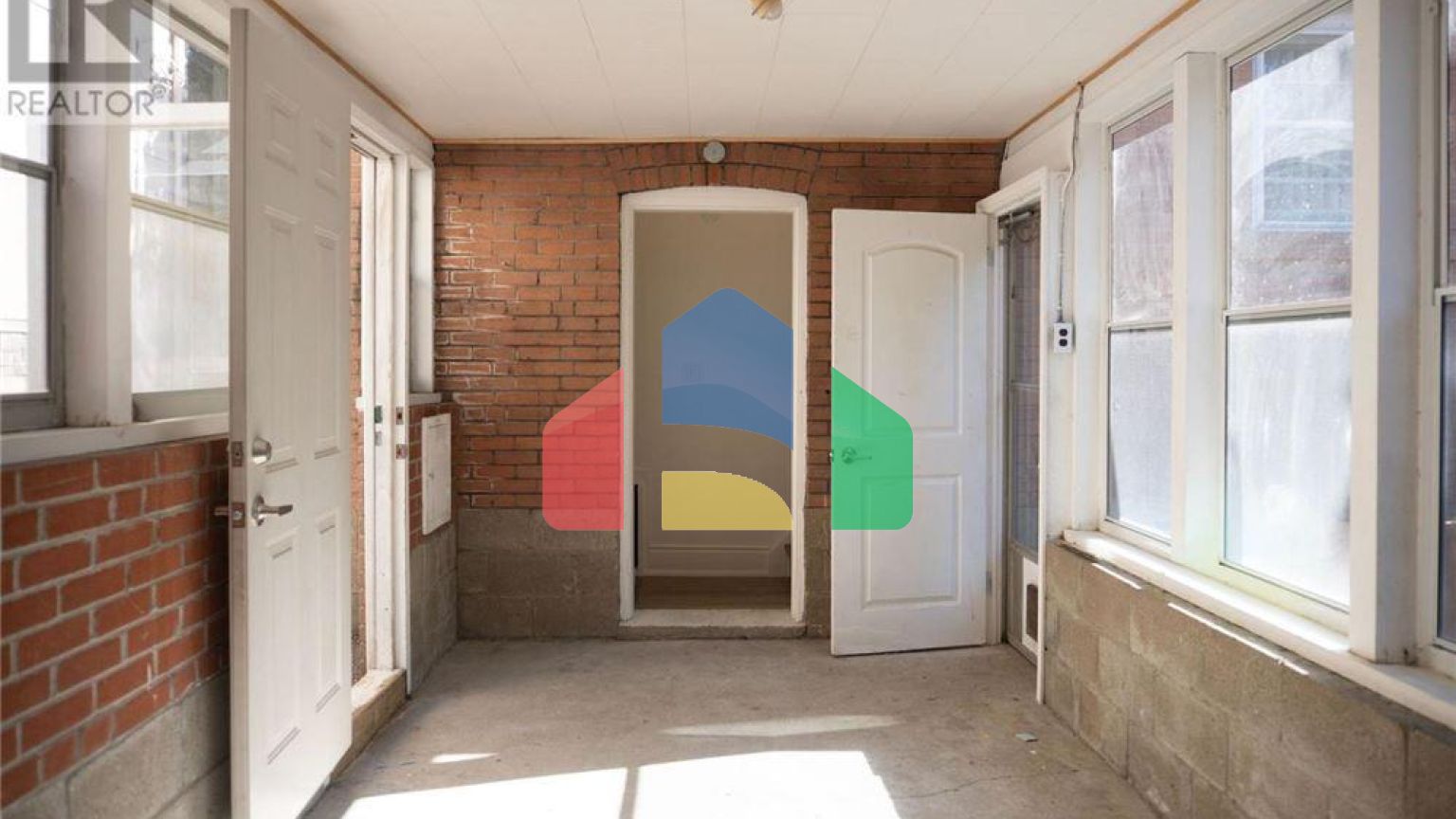 Residential - Single Family Home - Toronto, Canada - Canada