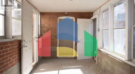 Residential - Single Family Home - Toronto, Canada - Canada