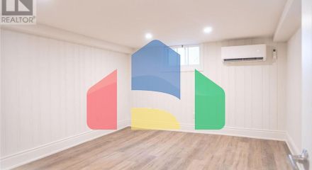 Residential - Single Family Home - Toronto, Canada - Canada