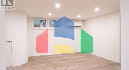 Residential - Single Family Home - Toronto, Canada - Canada