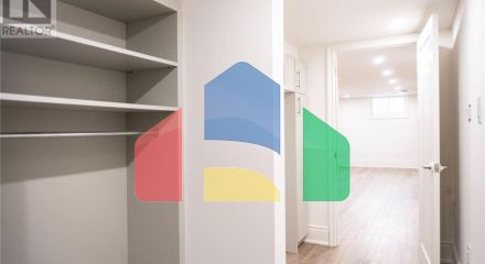 Residential - Single Family Home - Toronto, Canada - Canada