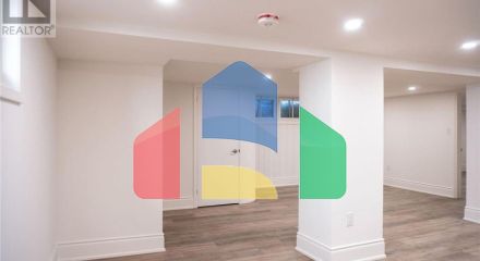 Residential - Single Family Home - Toronto, Canada - Canada