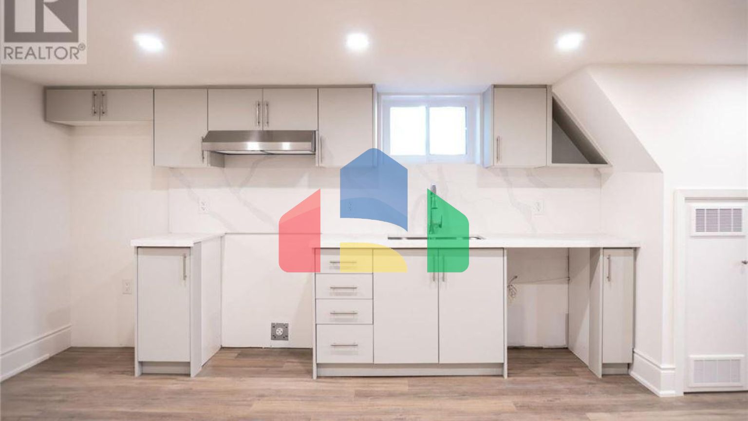 Residential - Single Family Home - Toronto, Canada - Canada