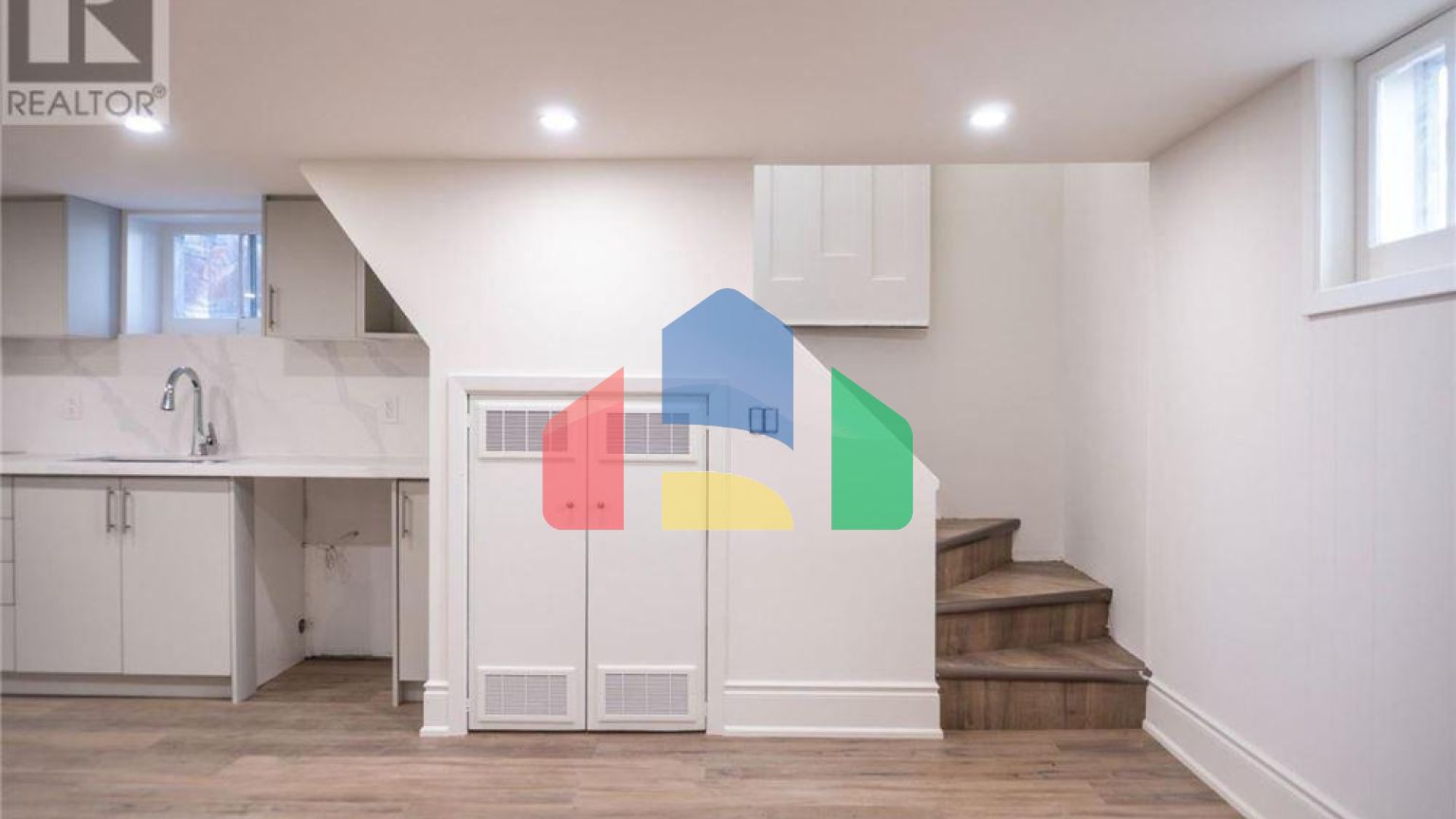 Residential - Single Family Home - Toronto, Canada - Canada