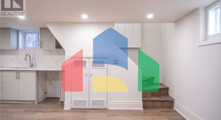 Residential - Single Family Home - Toronto, Canada - Canada