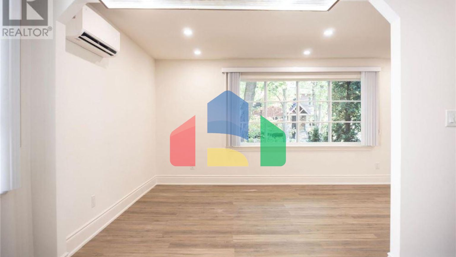 Residential - Single Family Home - Toronto, Canada - Canada