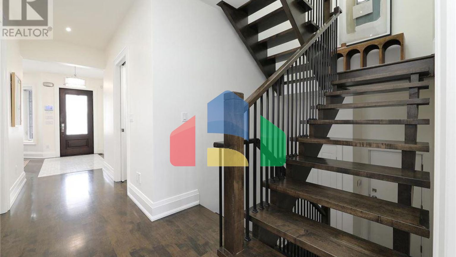 Residential - Single Family Home - Toronto, Canada - Canada