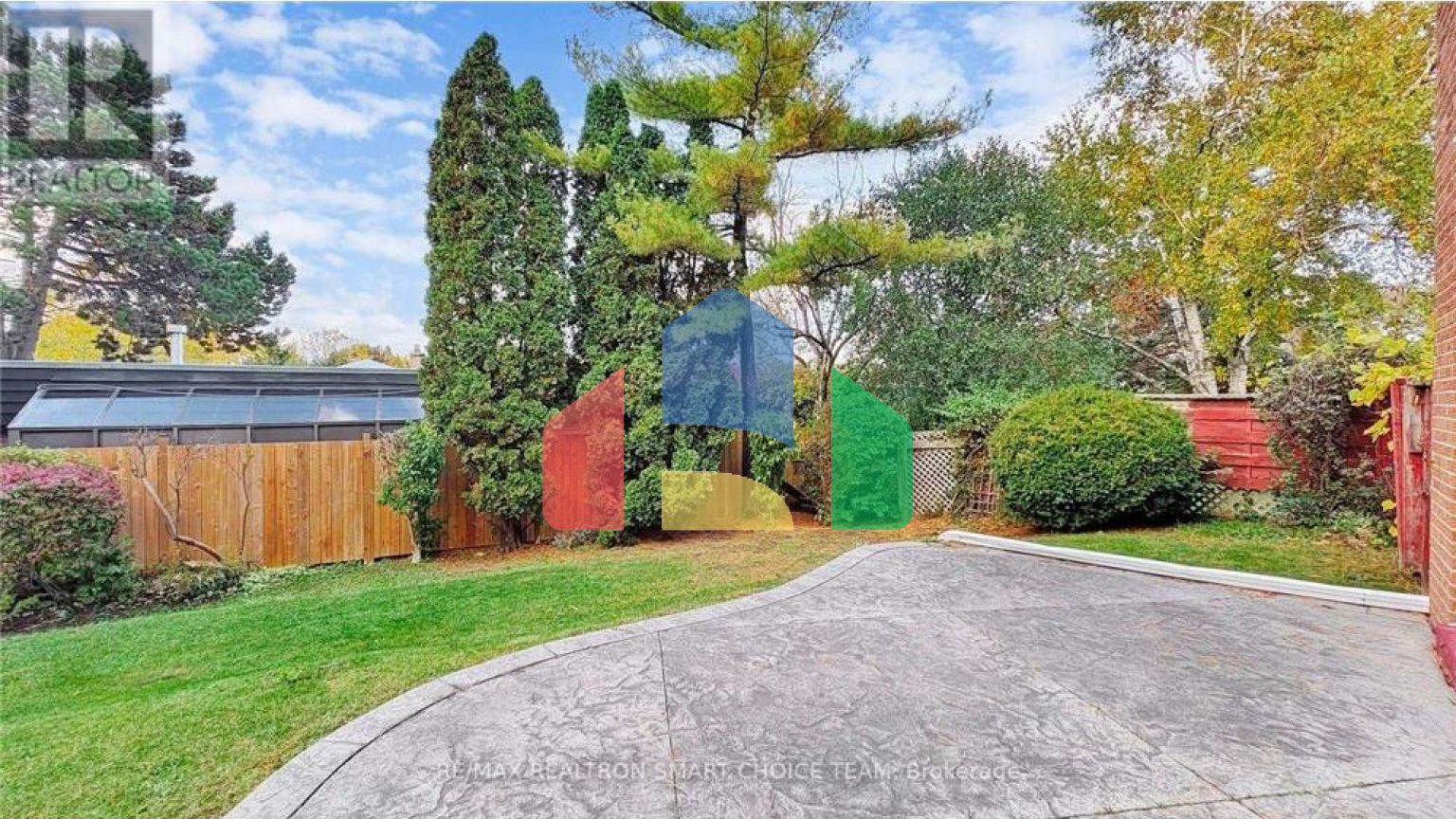 Residential - Single Family Home - Toronto, Canada - Canada
