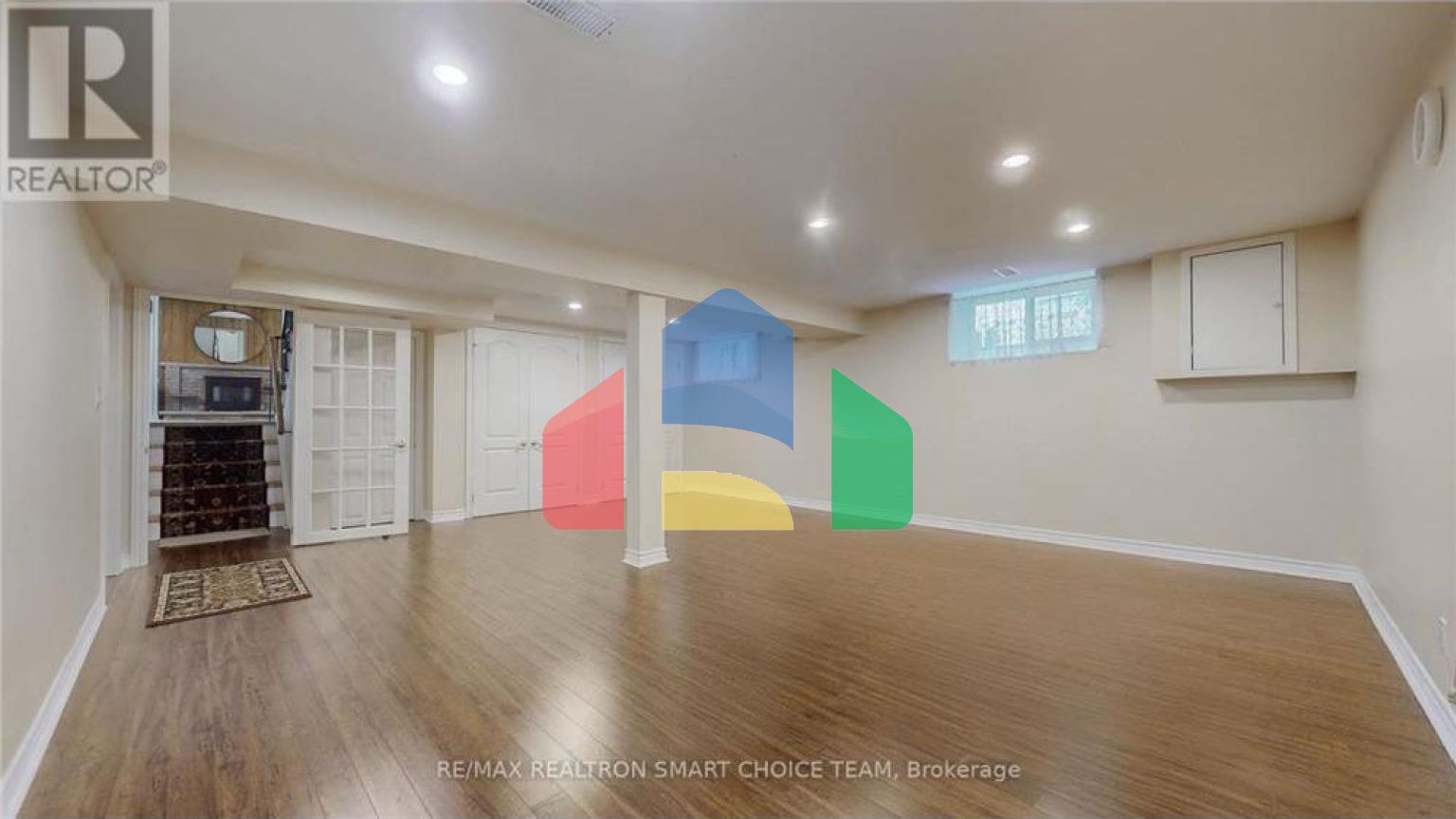 Residential - Single Family Home - Toronto, Canada - Canada