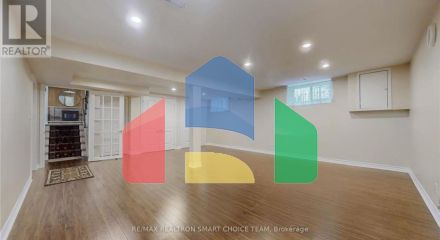 Residential - Single Family Home - Toronto, Canada - Canada