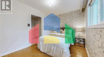 Residential - Single Family Home - Toronto, Canada - Canada