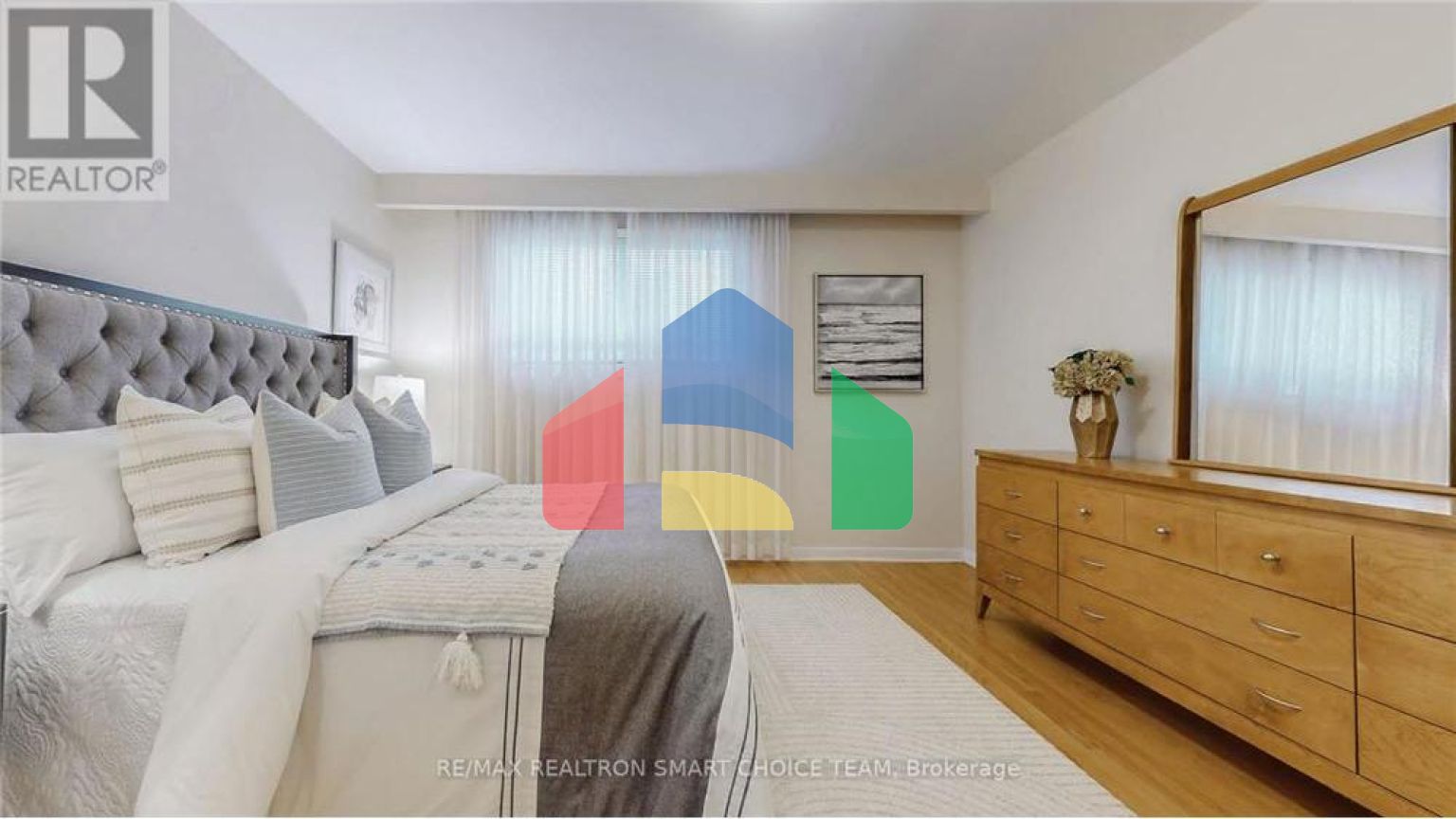 Residential - Single Family Home - Toronto, Canada - Canada