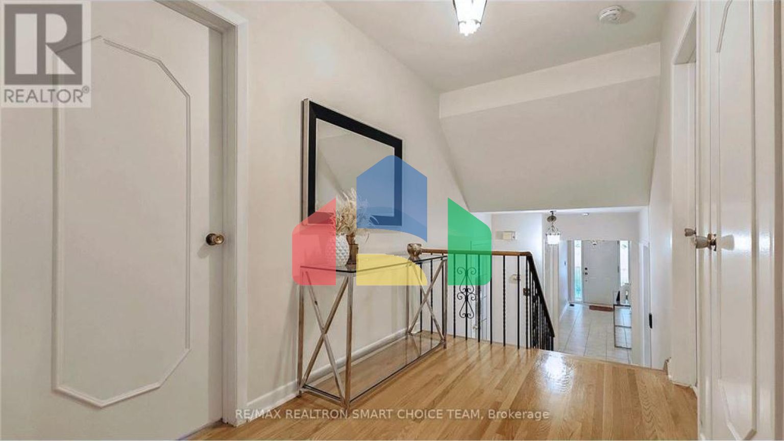 Residential - Single Family Home - Toronto, Canada - Canada