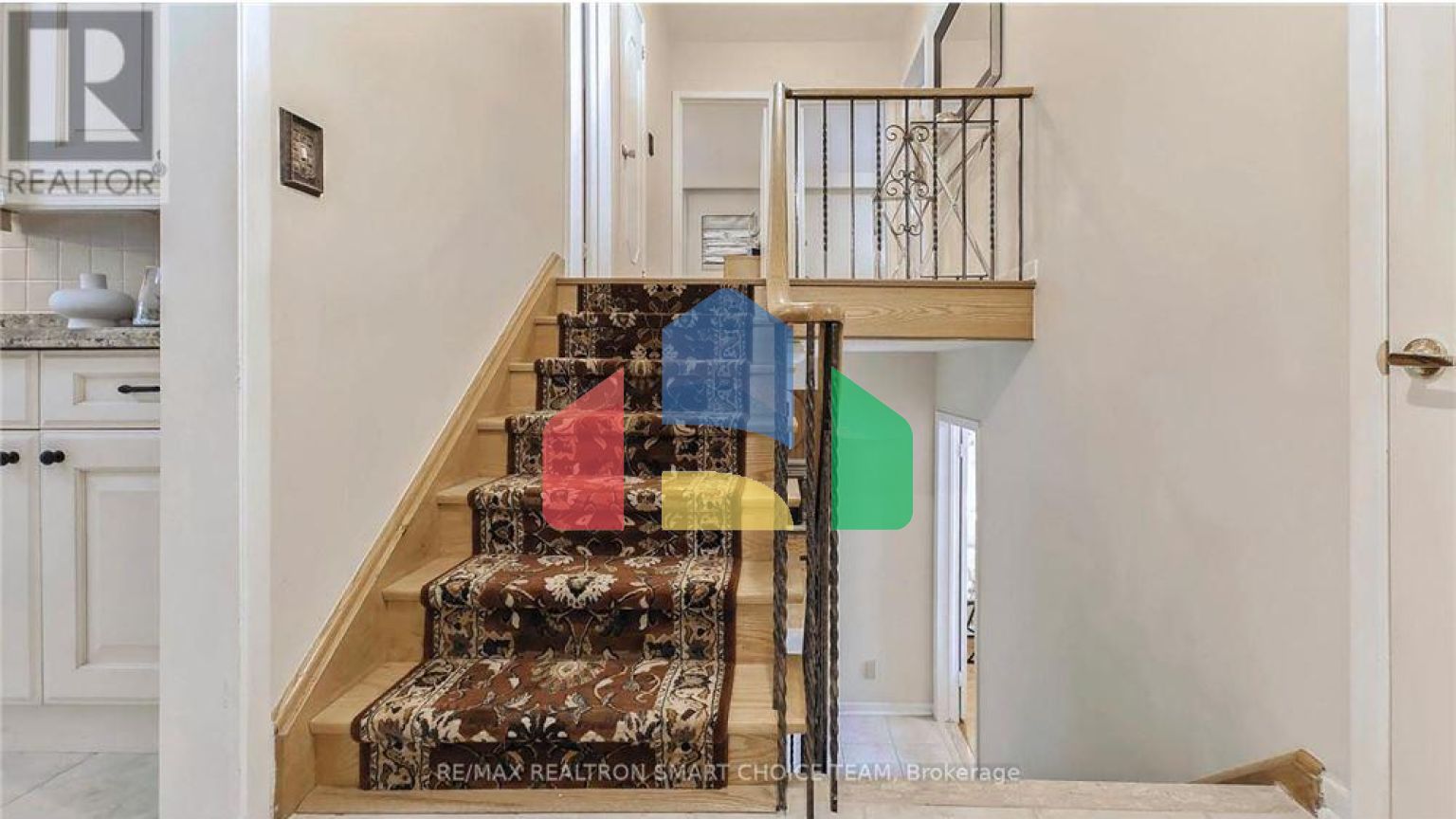 Residential - Single Family Home - Toronto, Canada - Canada