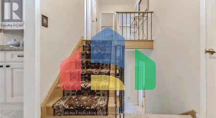 Residential - Single Family Home - Toronto, Canada - Canada