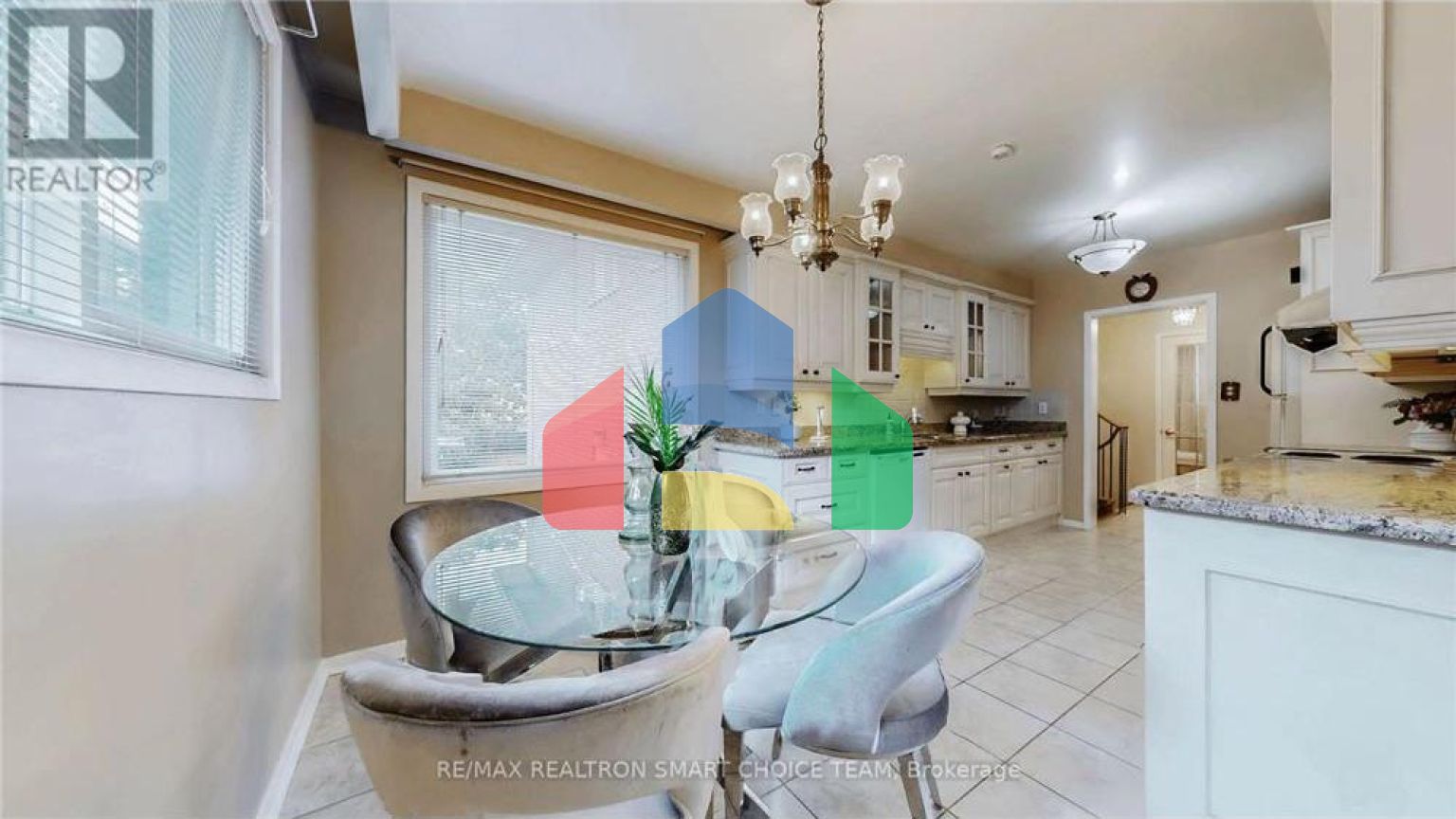 Residential - Single Family Home - Toronto, Canada - Canada