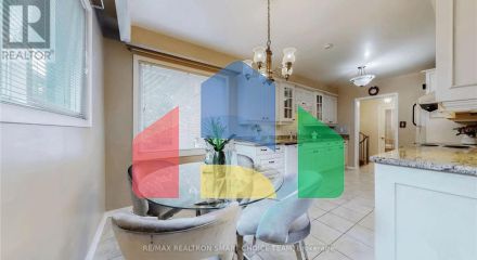 Residential - Single Family Home - Toronto, Canada - Canada