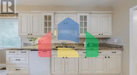 Residential - Single Family Home - Toronto, Canada - Canada