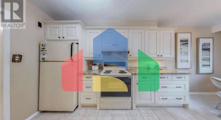 Residential - Single Family Home - Toronto, Canada - Canada