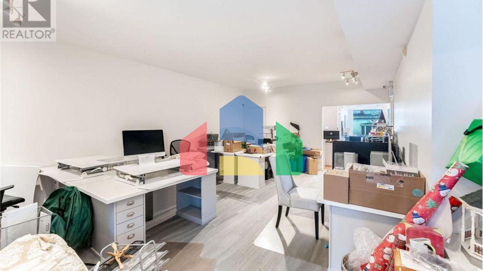 Commercial - Commercial/Retail - Toronto, Canada - Canada