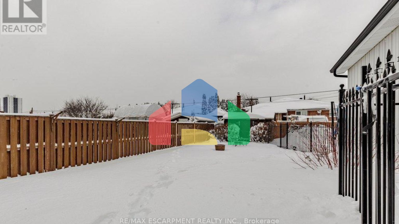 Residential - Single Family Home - Toronto, Canada - Canada