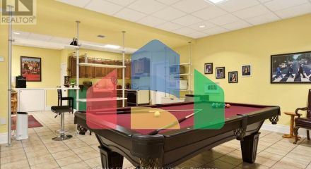 Residential - Single Family Home - Toronto, Canada - Canada