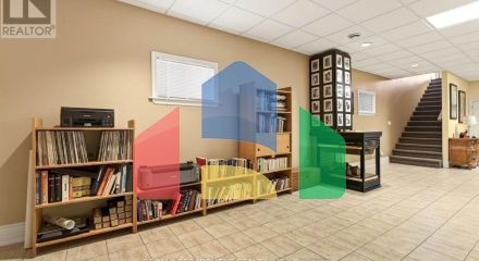 Residential - Single Family Home - Toronto, Canada - Canada