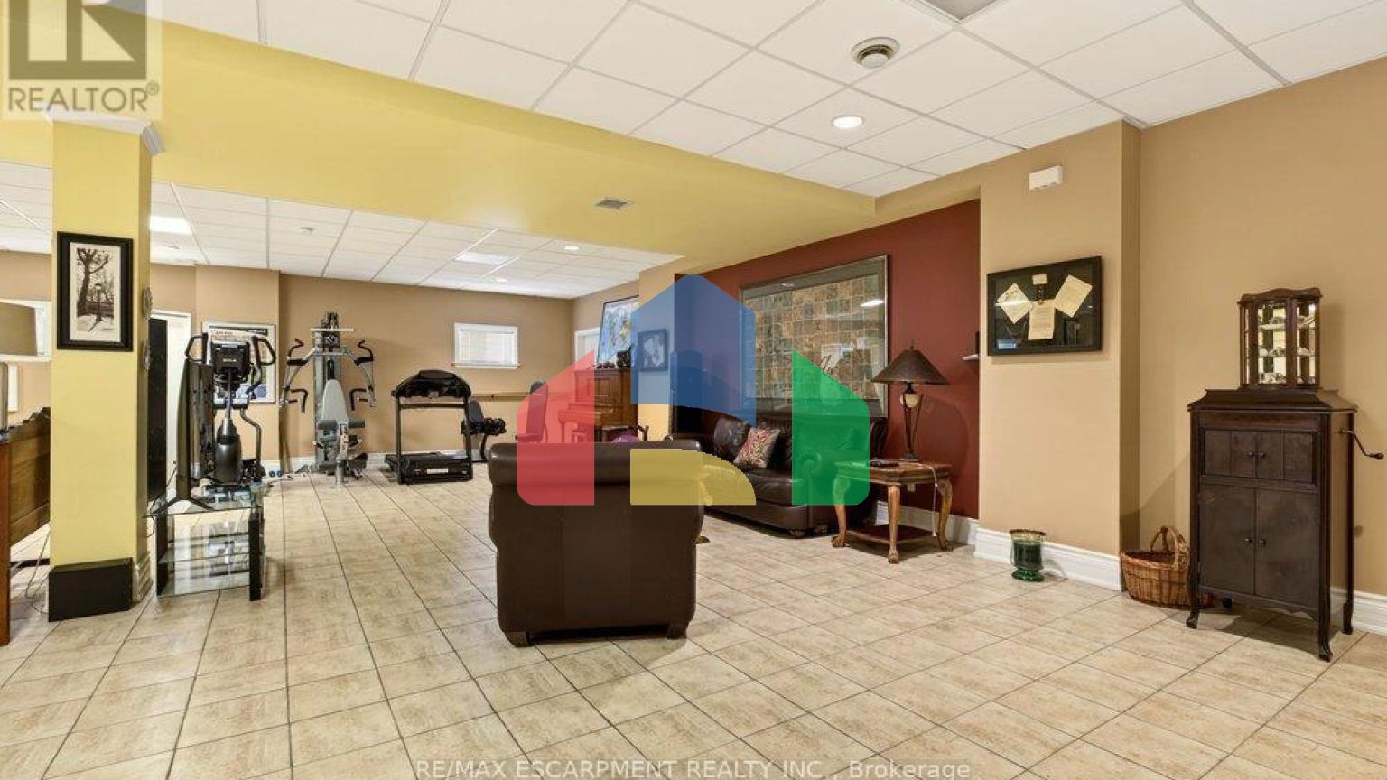 Residential - Single Family Home - Toronto, Canada - Canada