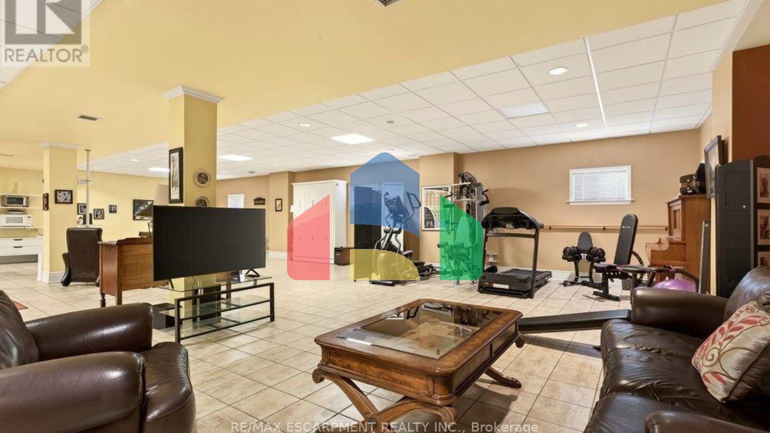 Residential - Single Family Home - Toronto, Canada - Canada